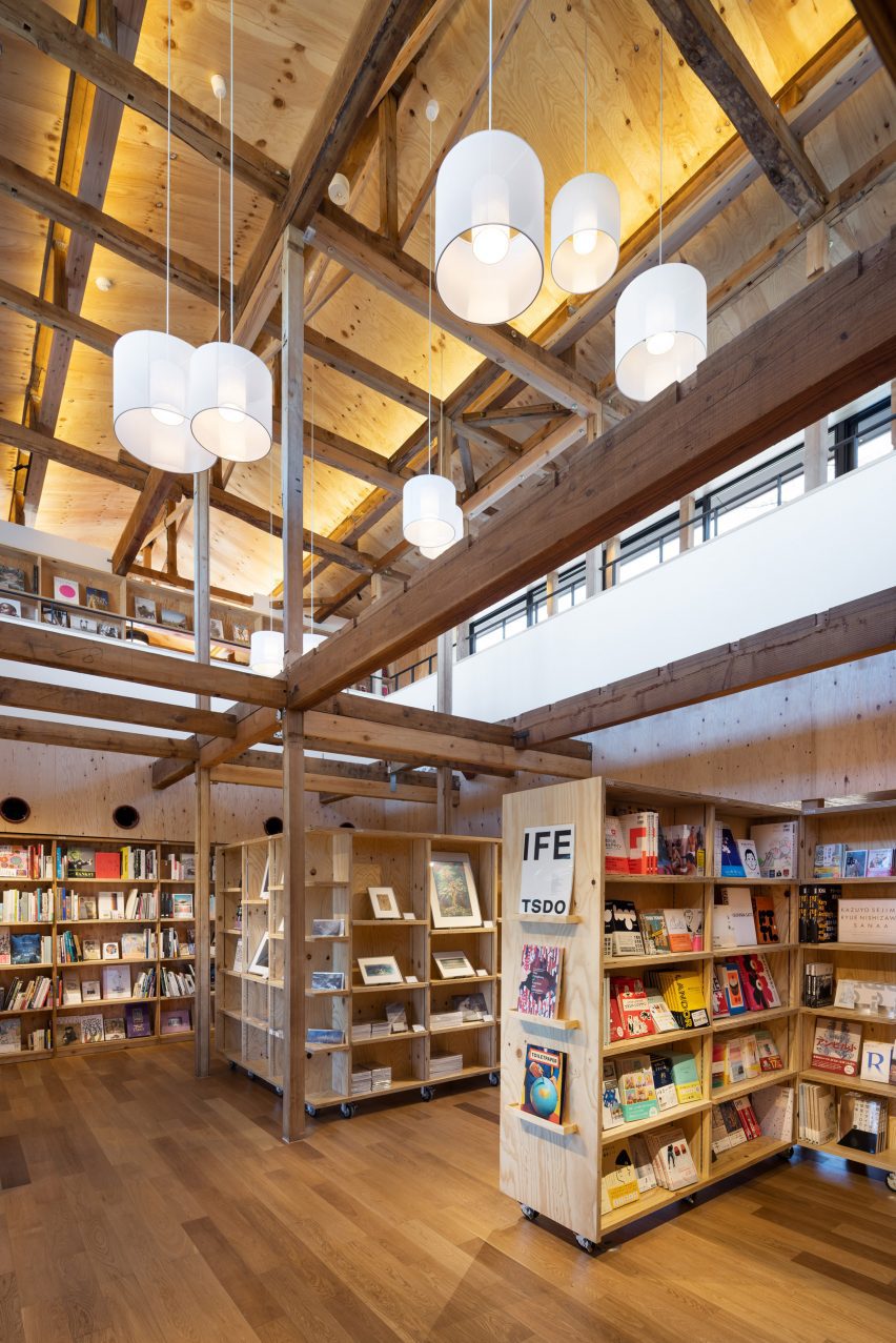 Karuizawa Commongrounds Bookstore by Klein Dytham Architecture