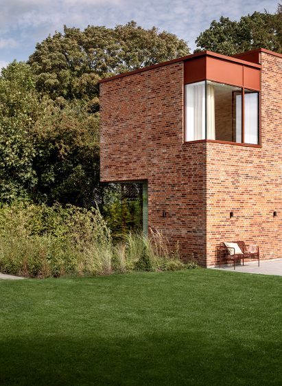 Exterior of Kildeskovsvej house by Valbæk Brørup Architects