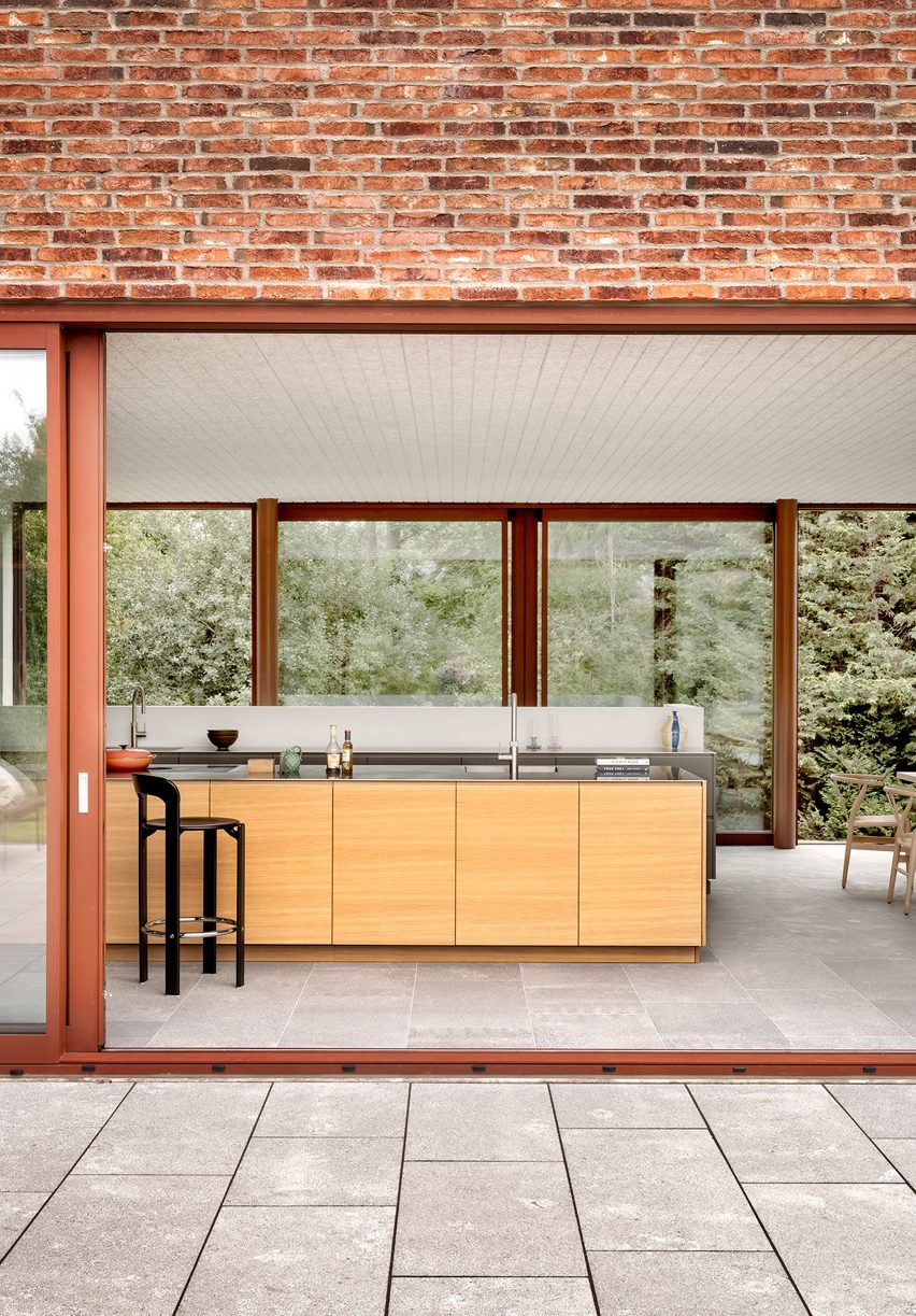 Kildeskovsvej house by Valbæk Brørup Architects