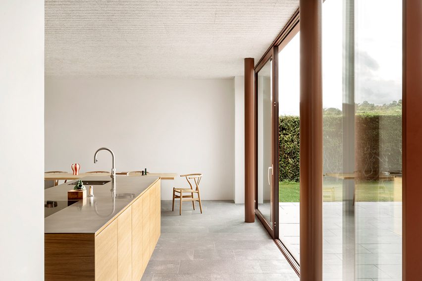 Kildeskovsvej house by Valbæk Brørup Architects