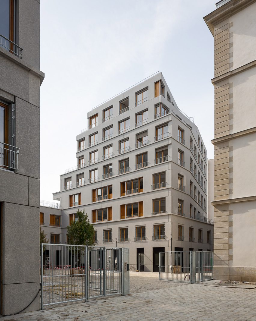 Lacroix Chessex building at the Caserne de Reuilly project in Paris