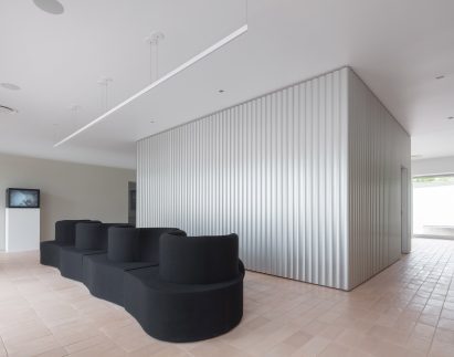 Metal clad central media cube