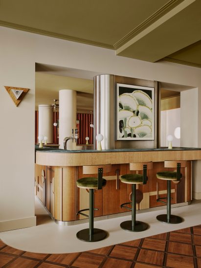 Bar area in Locke am Platz hotel Zurich