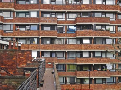 Brick Lillington Gardens Estate shot by Thaddeus Zupanćić