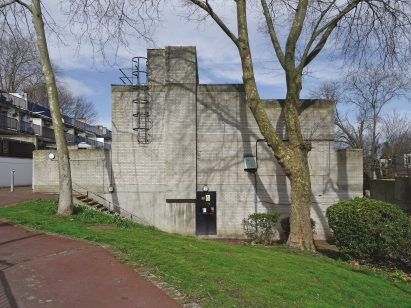 Concrete Central Hill Estate building in London