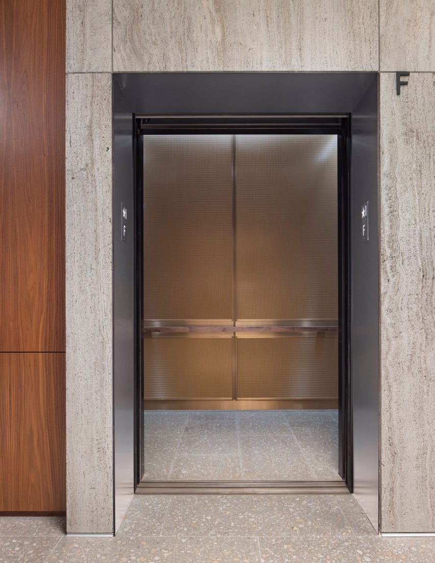 Open elevator