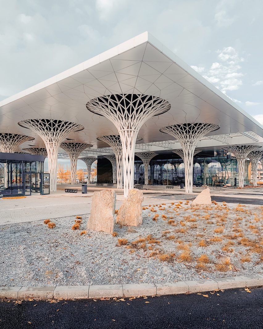 Metropolitan Station in Lublin by Tremend