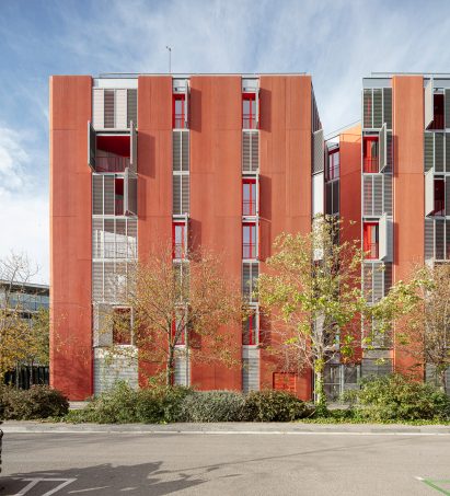 72 Social Housing Units at The Marina Del Prat Vermell by MIAS Architects