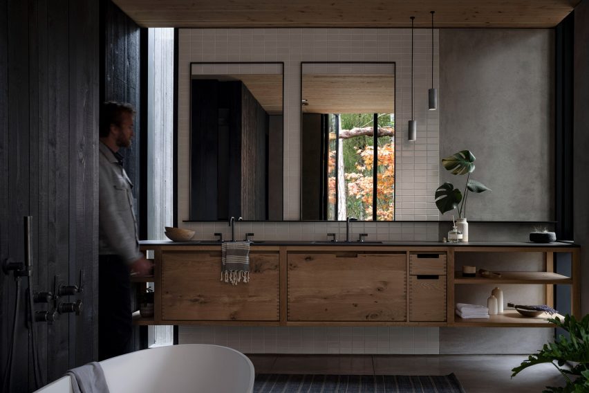 Longbranch by MW Works