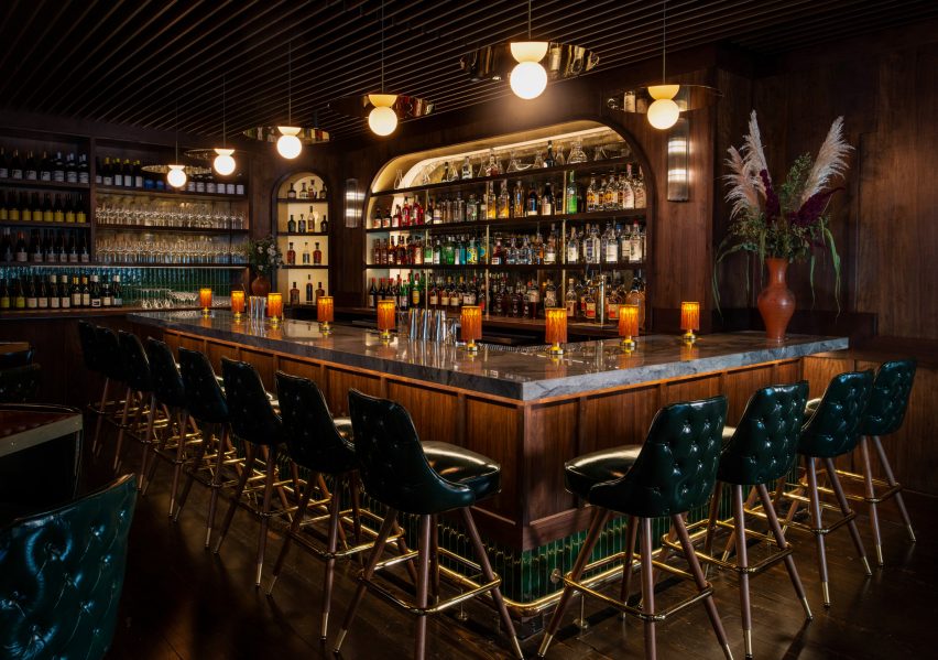 Bar at Nanas