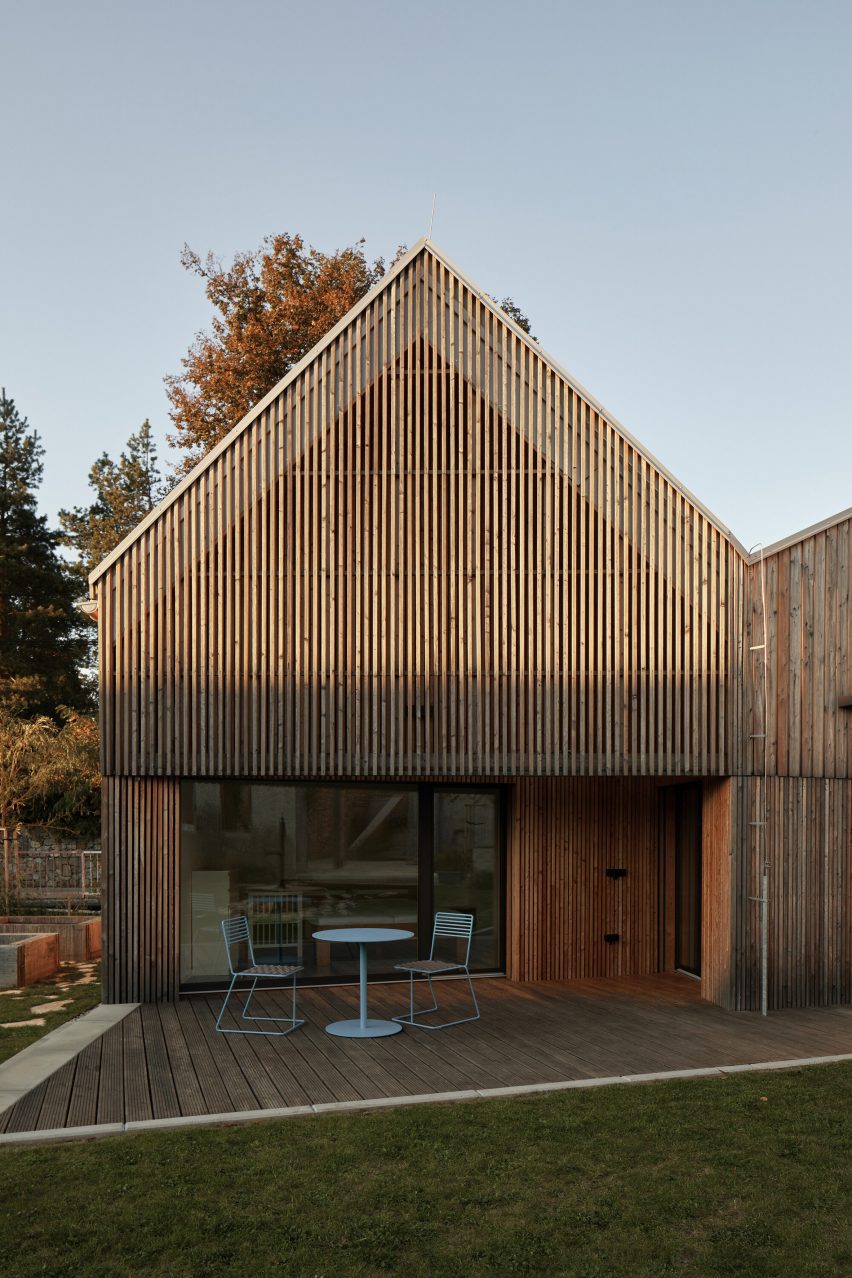 New House with Old Mill by RDTH Architekti