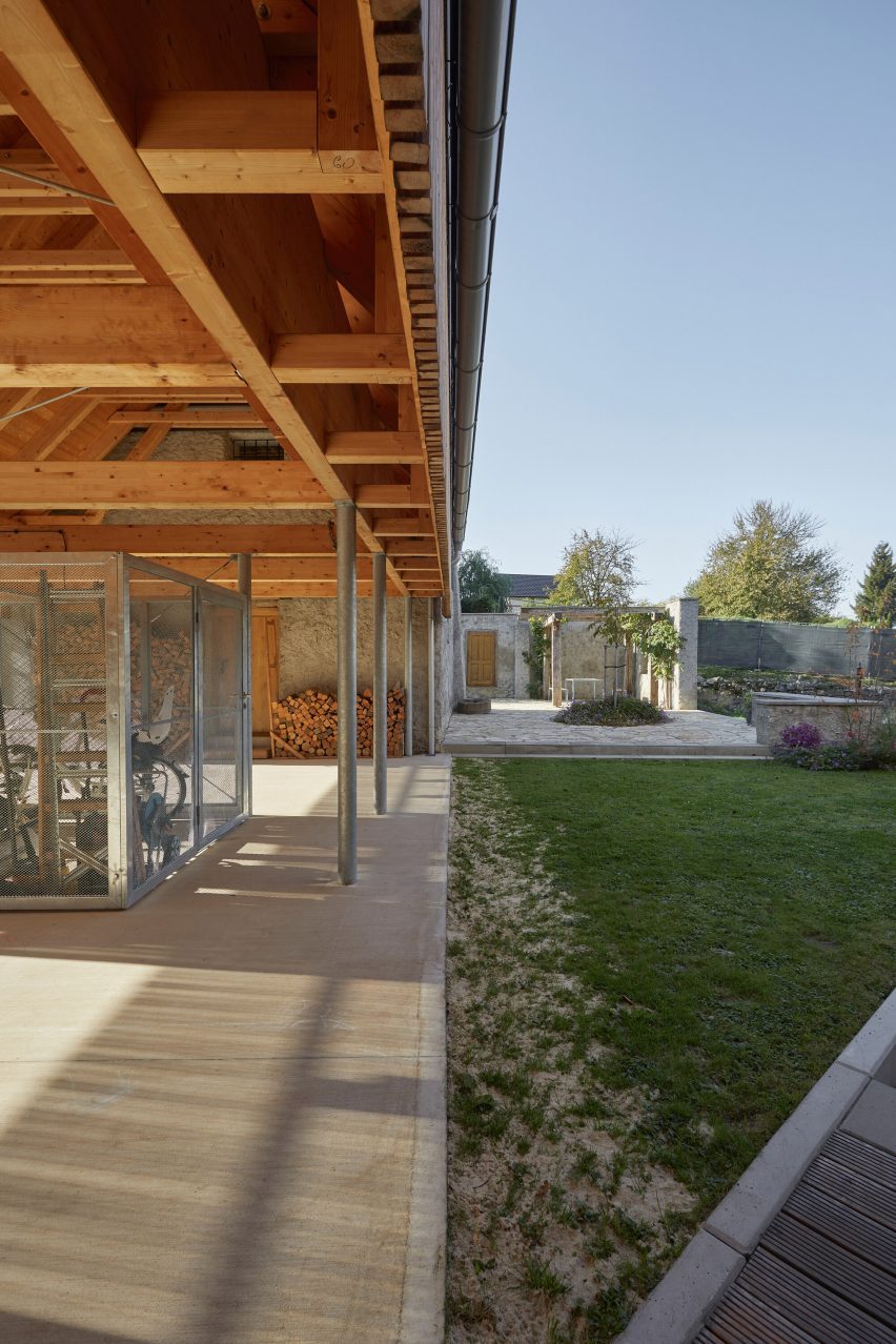 New House with Old Mill by RDTH Architekti