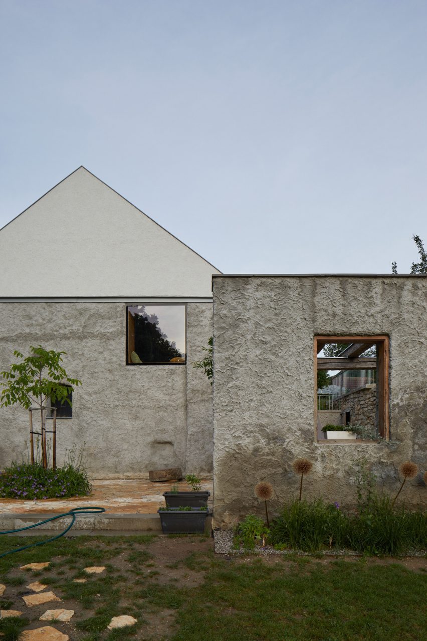 New House with Old Mill by RDTH Architekti