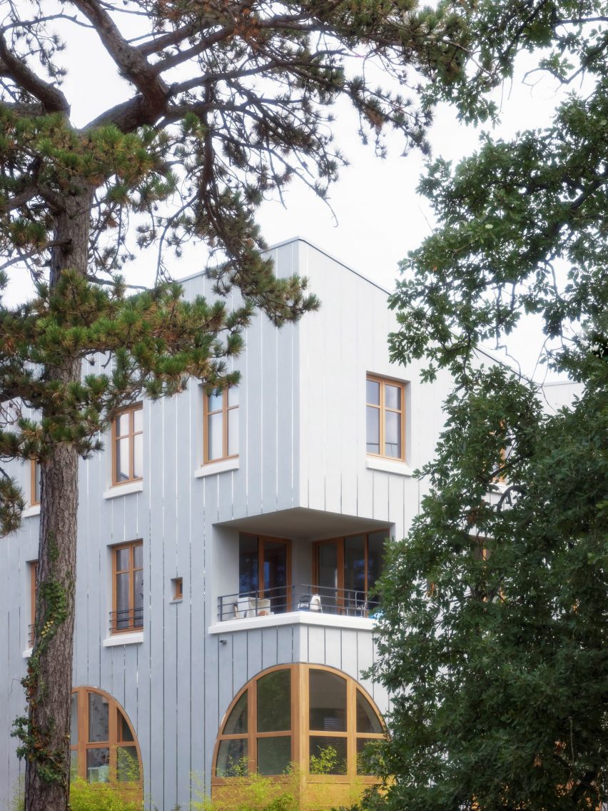 Parc Princesse social housing by SOA Architectes