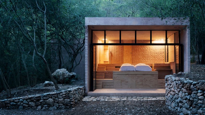 Reflective holiday home