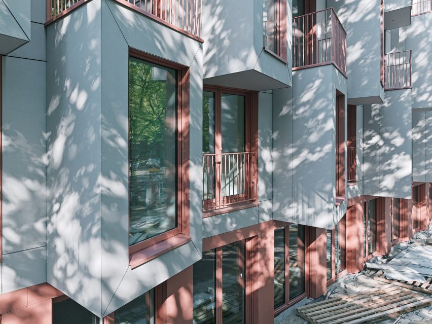 Rieder cladding on Van B housing by Ben van Berkel