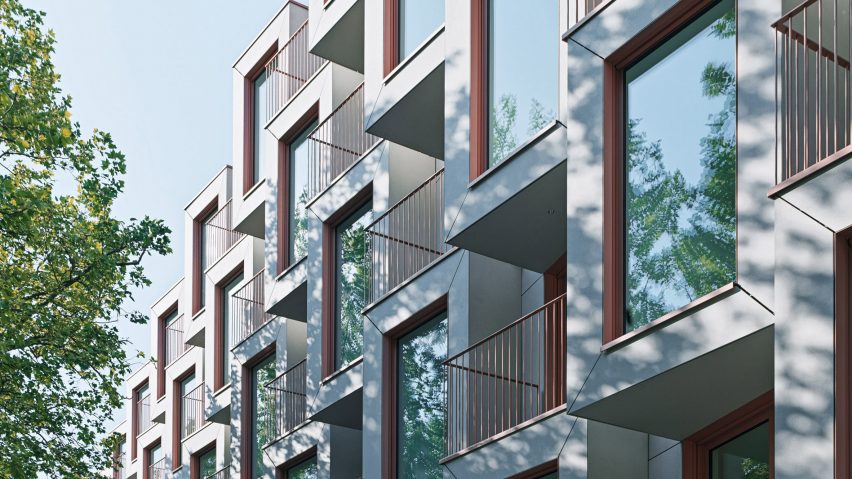Rieder cladding on Van B housing by Ben van Berkel