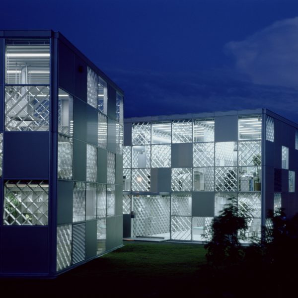 Ecoms House in Japan by Riken Yamamoto