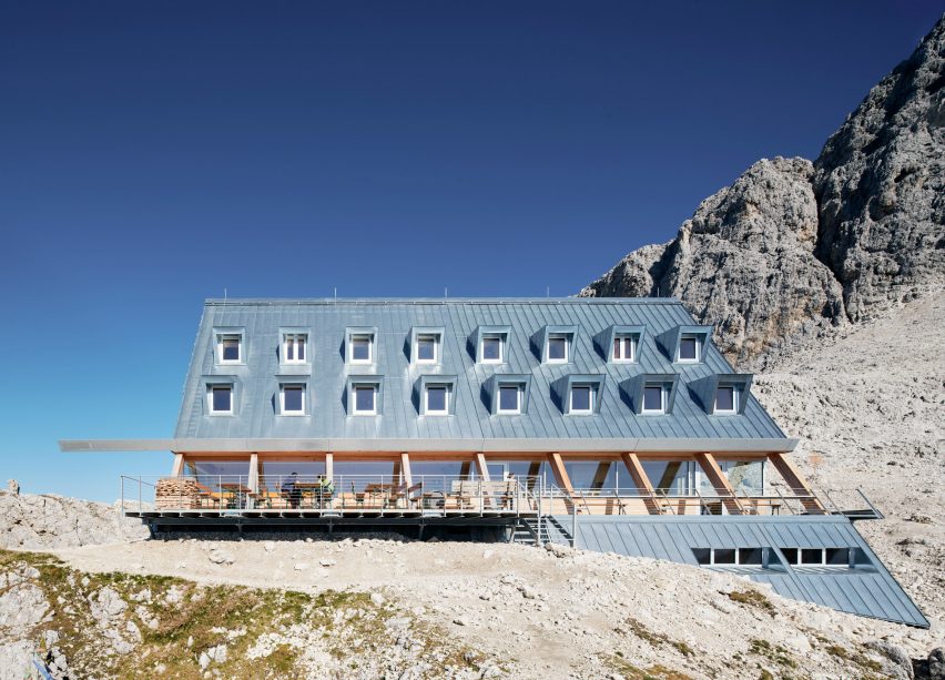 The Shelter Santnerpass by Senoner Tammerle Architekten