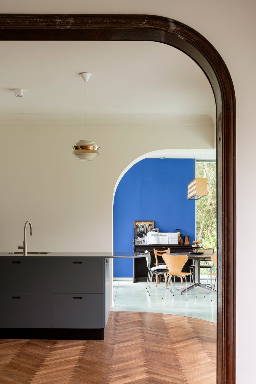 Sofie home extension and renovation in Belgium by Madam Architectuur