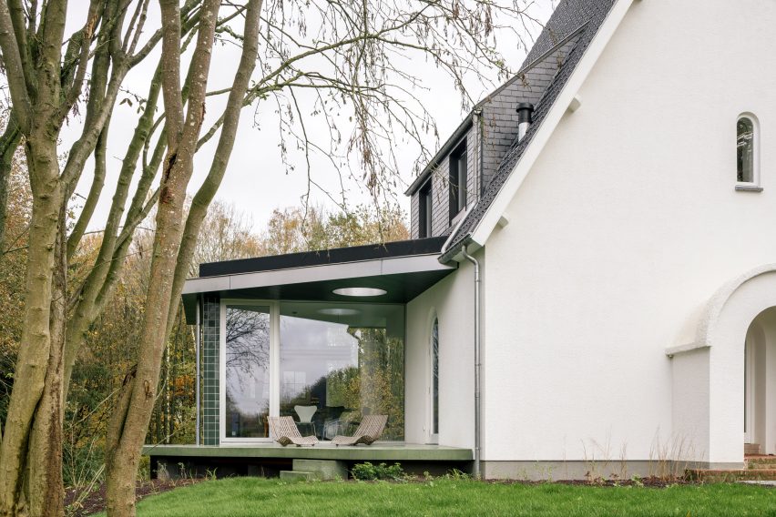 Sofie home extension and renovation in Belgium by Madam Architectuur