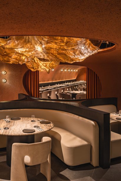 Dining table in Bar Kar