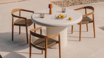 Kave Home outdoor table and chairs