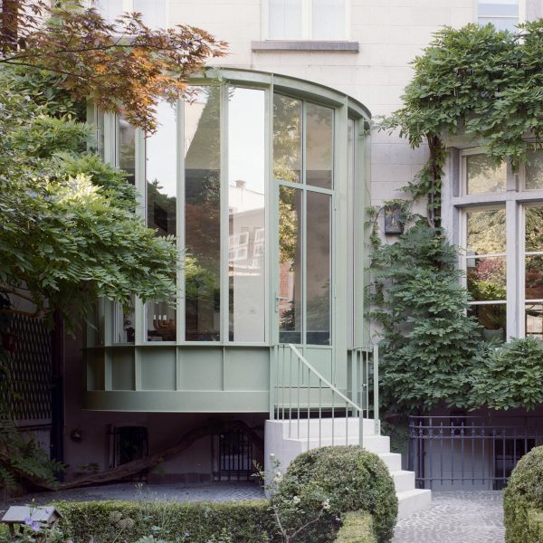 Townhouse extension by Mamout Architects