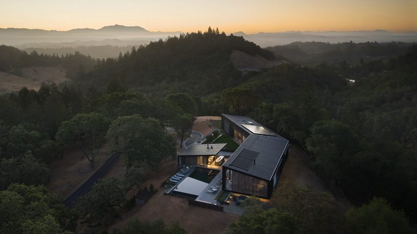 House by Studio VARA