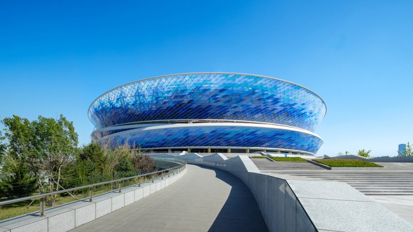 Suoyuwan Barracuda Bay Stadium in Dalian Bay by BDP Pattern