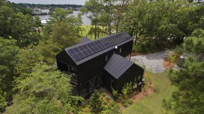 X-shaped cabin by Tall Architects