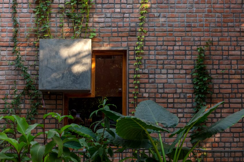 Telugu Medium by Sona Reddy Studio