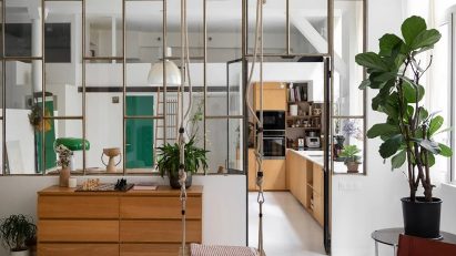 Living room with swing