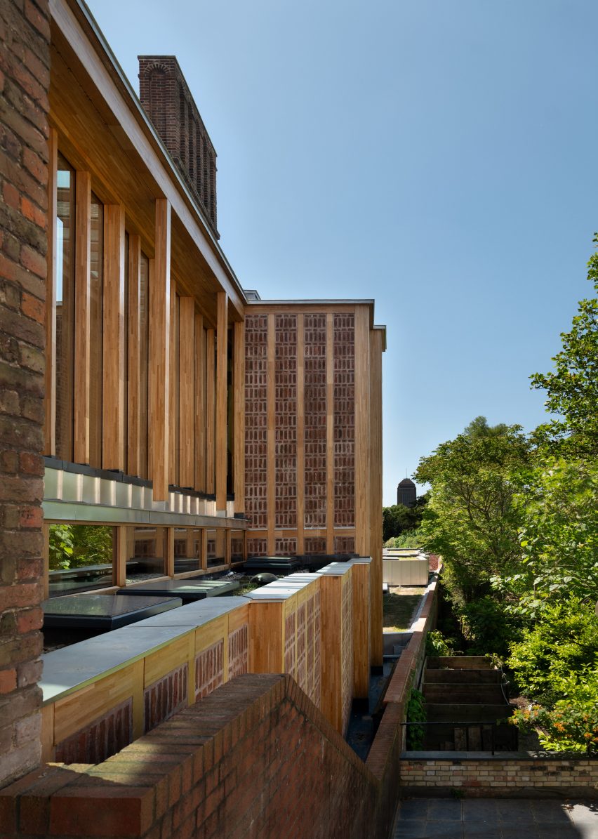 New River Wing, Clare College Old Court by Witherford Watson Mann