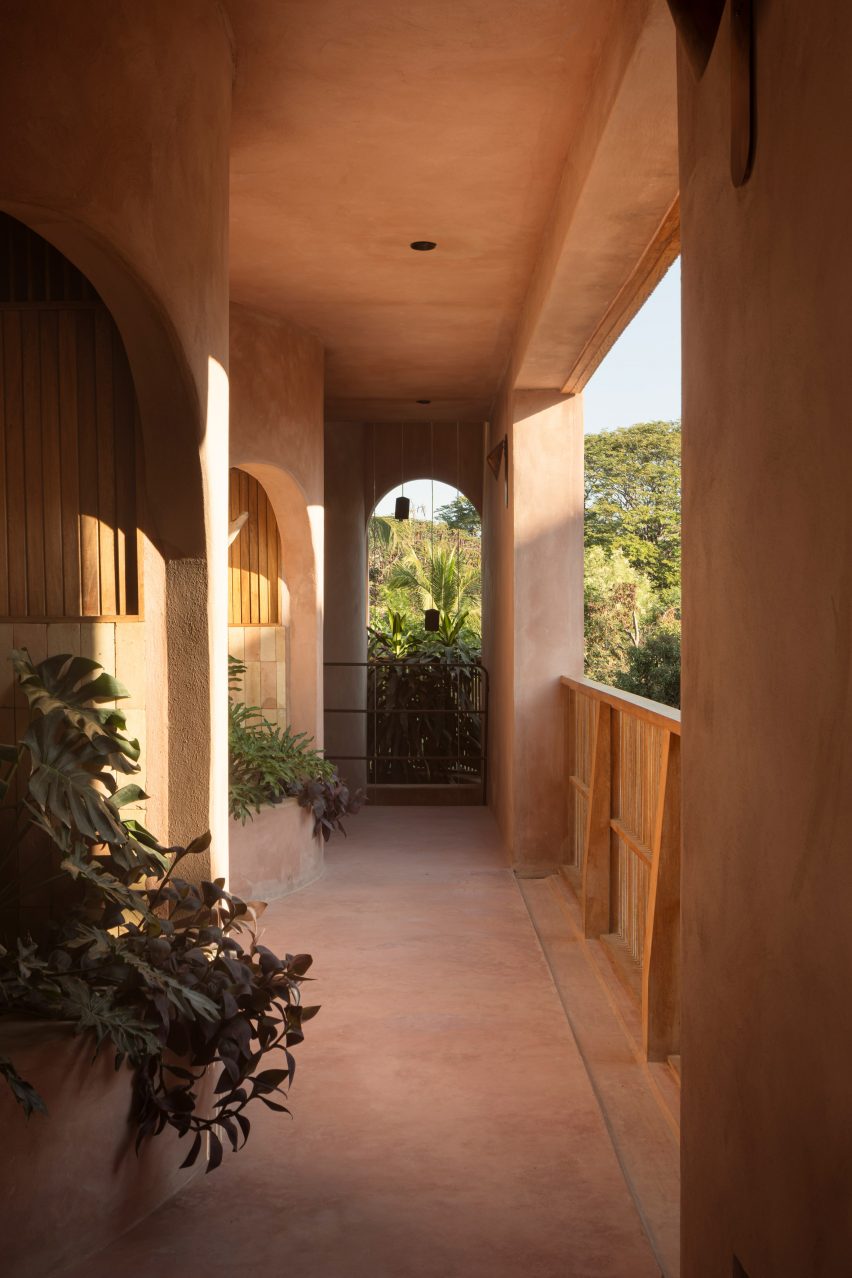 Arched open passageways