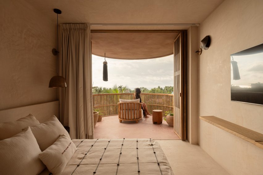 Bedroom that opens on to terrace
