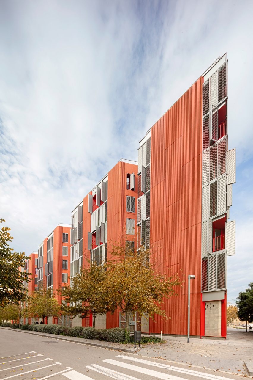 72 Social Housing Units by MIAS