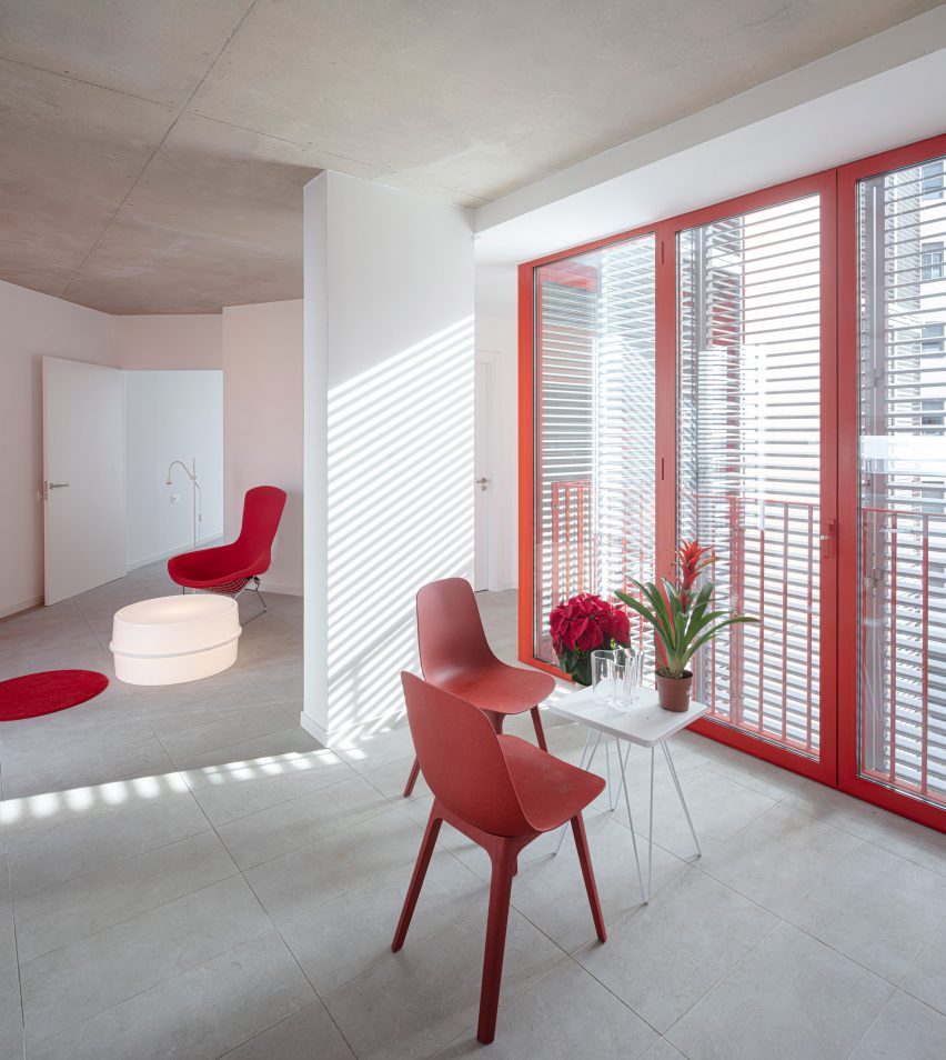 72 Social Housing Units by MIAS