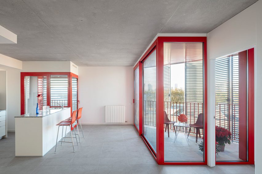 72 Social Housing Units by MIAS