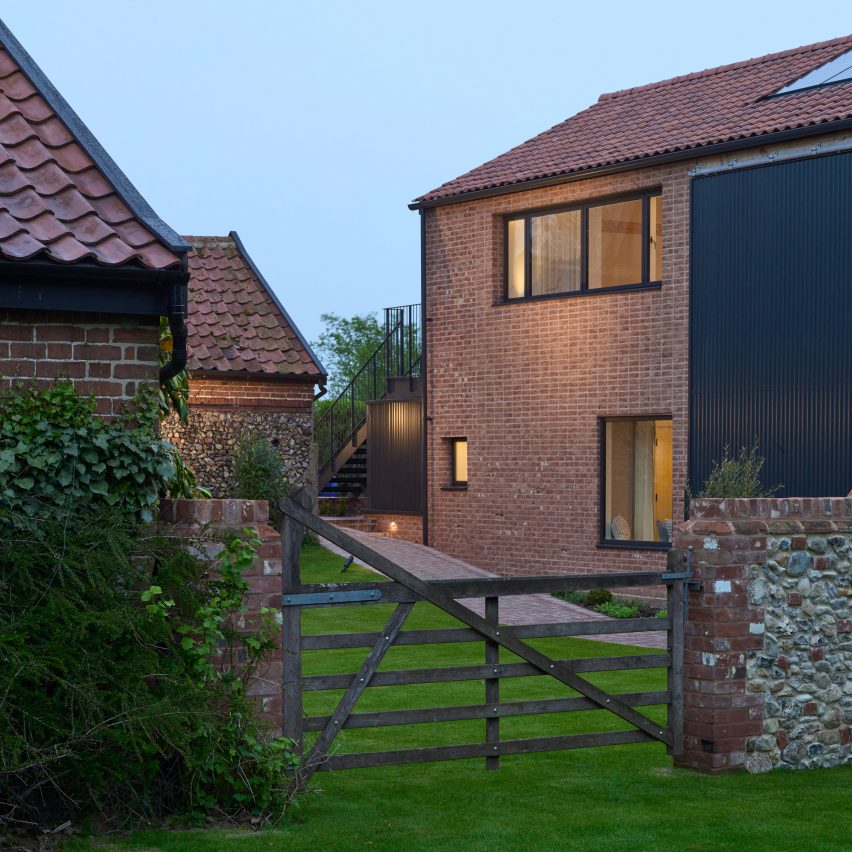 Holiday home on farmyard complex