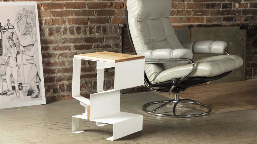 Photo of side table by Ylisse