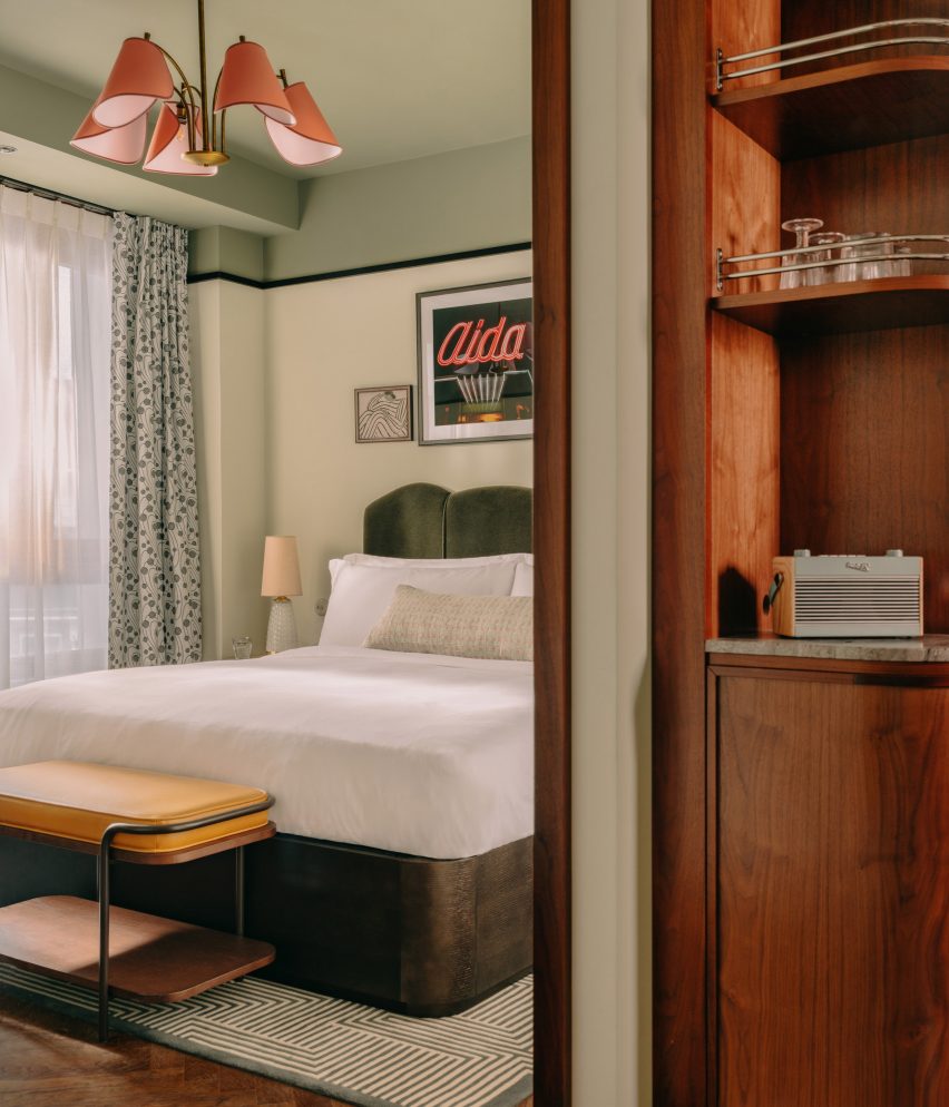 Aime Studios The Hoxton Vienna bedroom