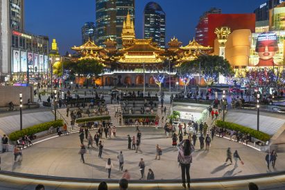 Plaza outside Apple Jing'an by Foster + Partners