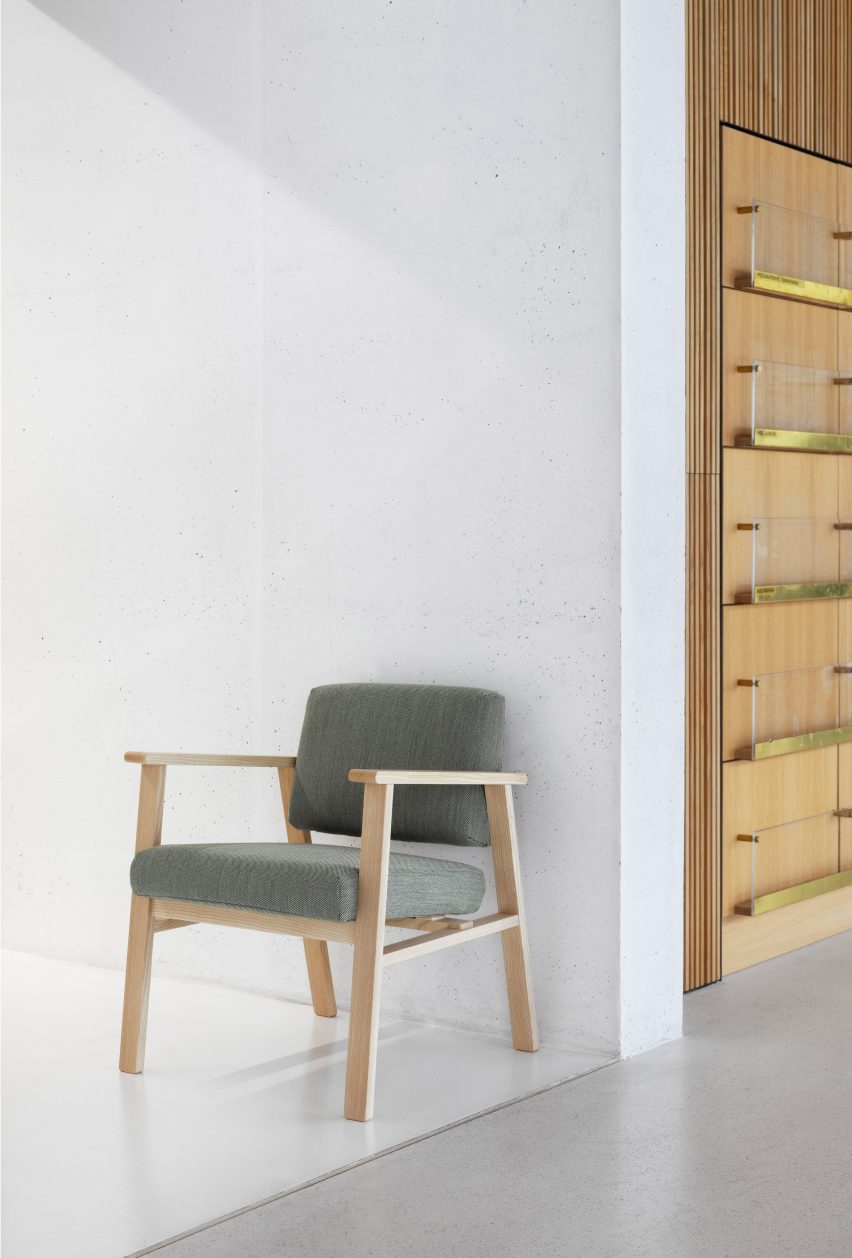 Archetype chair by Nikari