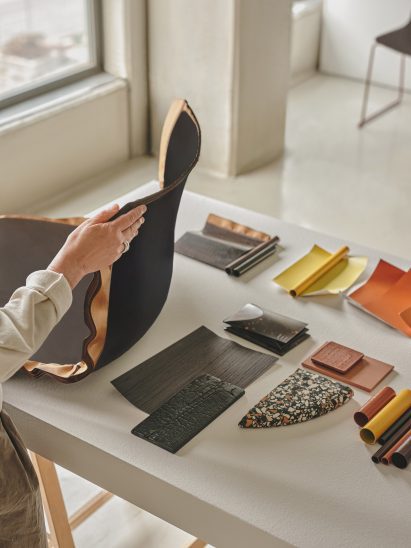 Catifa Carta chairs by Arper