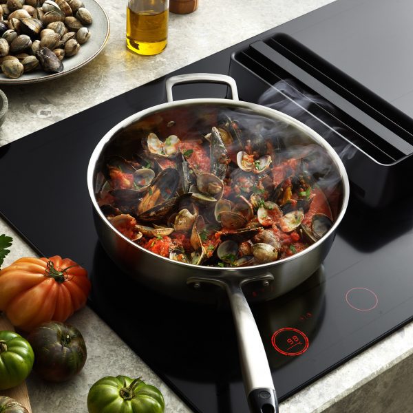 Asko "hood-in-hob"