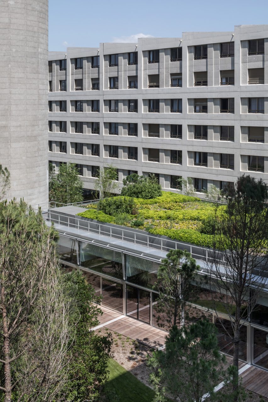 Bacalan Block by Colboc Sachet Architects