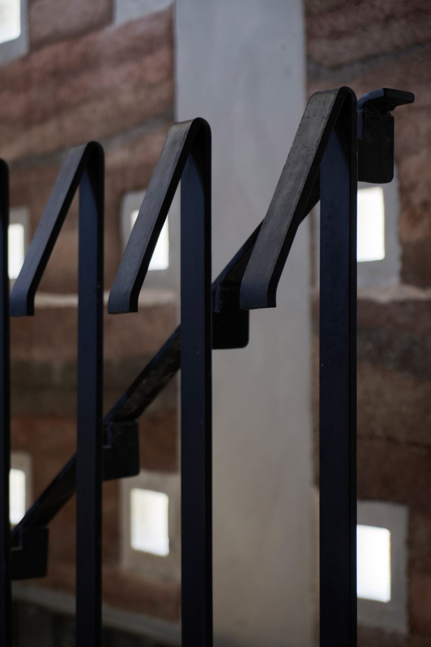 Chonburi building by Suphasidh Architects