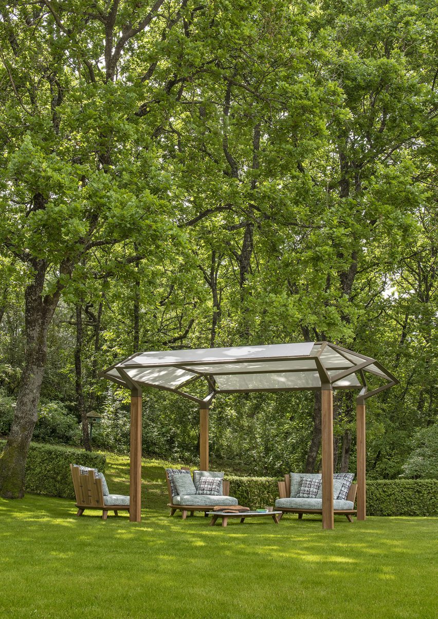 Cosmo pavilion by AMDL Circle for Ethimo