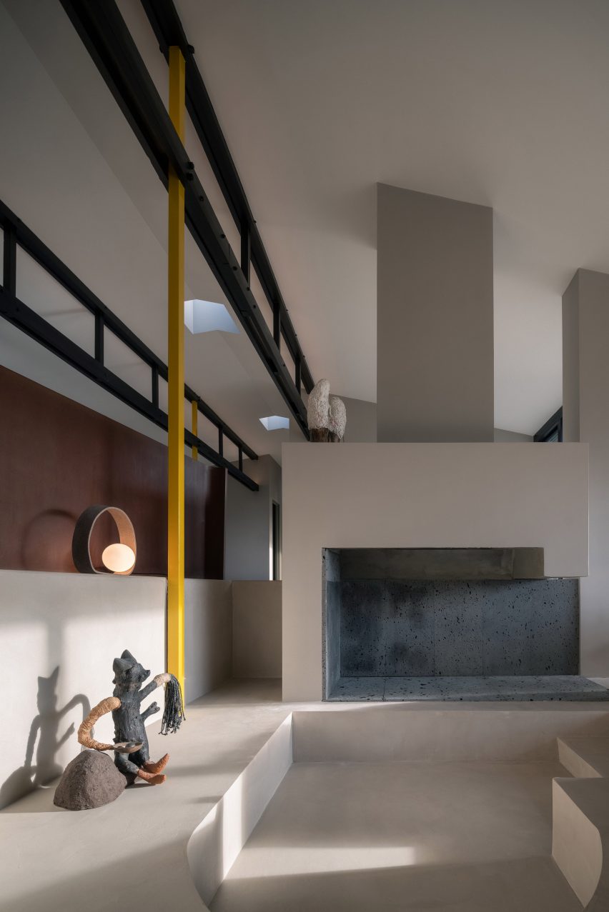 Curvilinear Serenity by ARG Architects